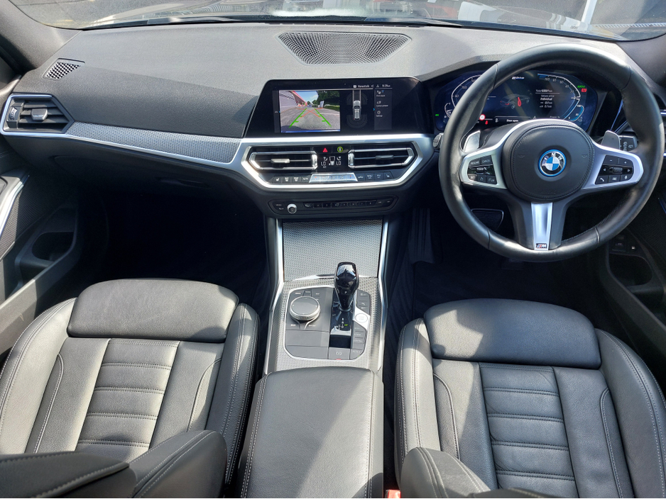2022 BMW 3 Series 2.0L Petrol Plug-in Hybrid For Sale Images