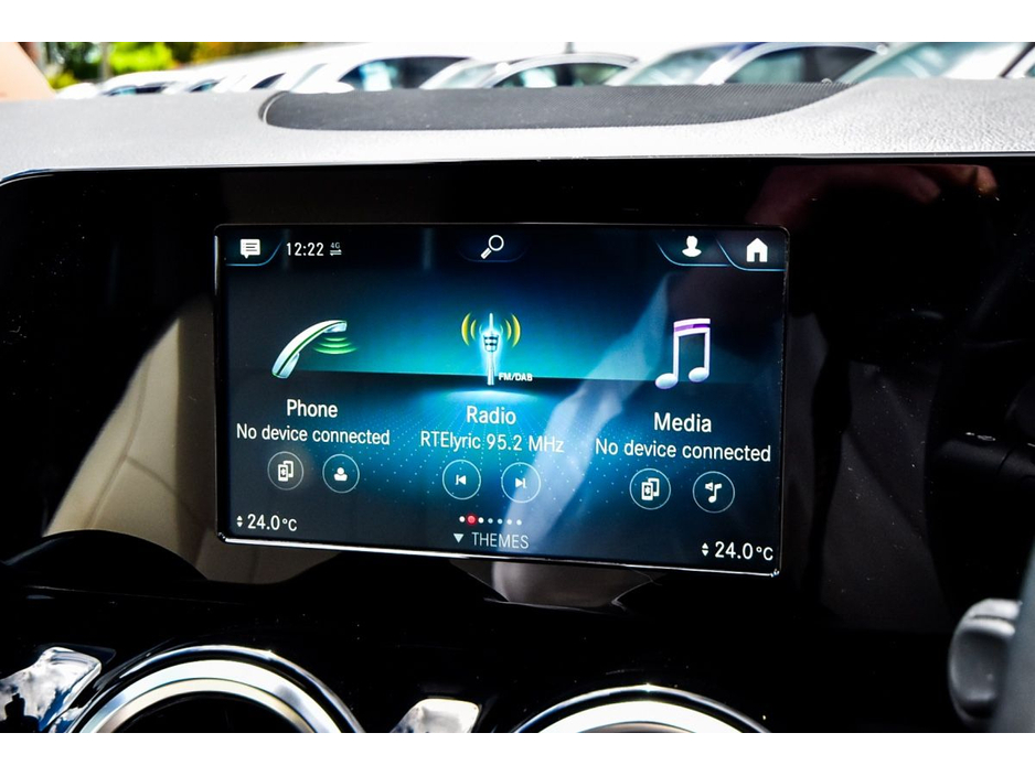 Mercedes-Benz GLA Class 180d Progressive Night Pack Auto — thumbnail 17