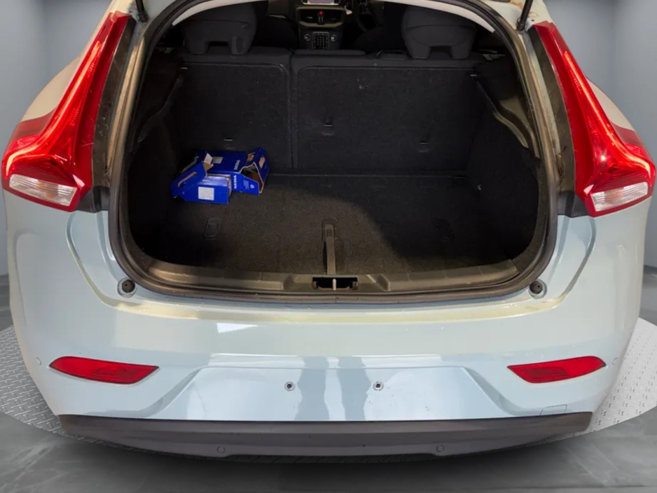 2018 Volvo V40 1.6L Petrol For Sale Images