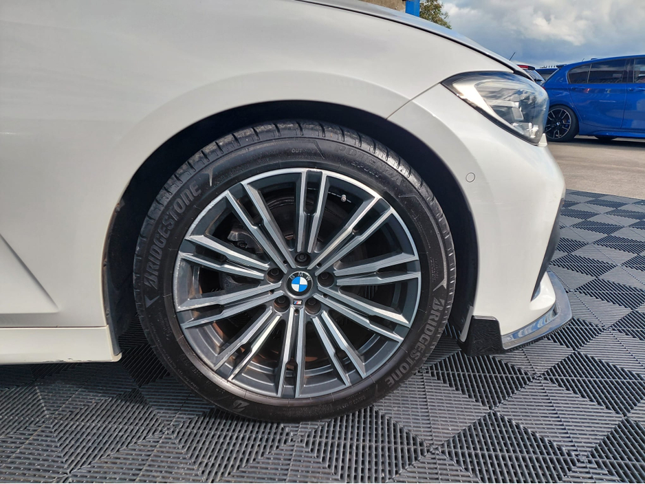 BMW 3 Series BMW 320D M-SPORT, TOURING AUTO, FULLY LOADED WITH SPEC — thumbnail 2