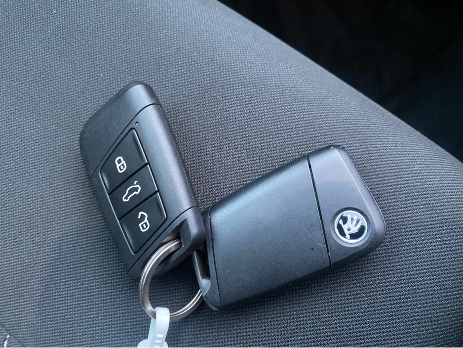 2023 Skoda Karoq 2L Diesel For Sale Images