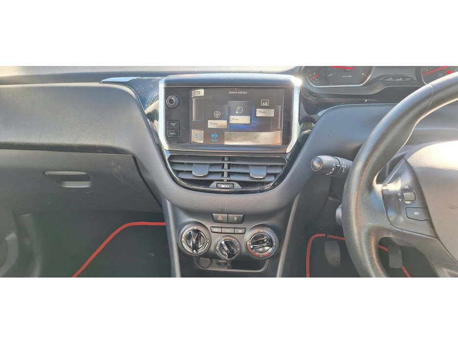 2014 Peugeot 208 1.4L Diesel For Sale Images