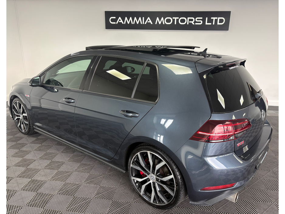 2019 Volkswagen Golf 2L Petrol For Sale Images