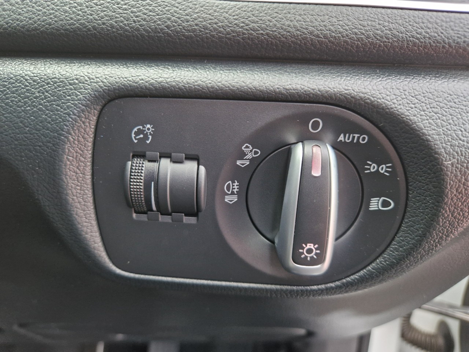 2016 Audi Q3 1.4L Petrol For Sale Images
