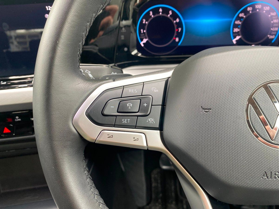 Volkswagen Golf ACTIVE PLATINUM EDITION 1.0 ETSI 12 MONTH WARRANTY — thumbnail 18