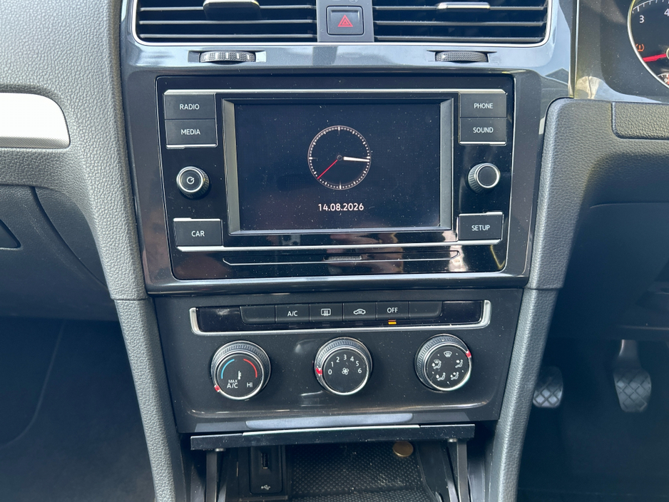 2021 Volkswagen Golf 1L Petrol For Sale Images