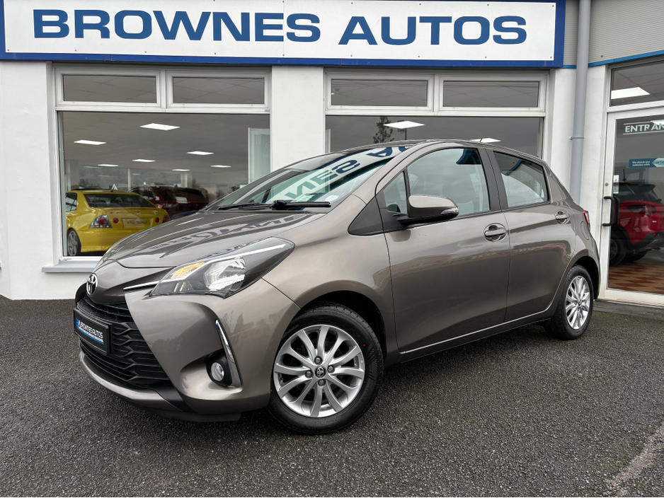 2017 Toyota Yaris For Sale Images