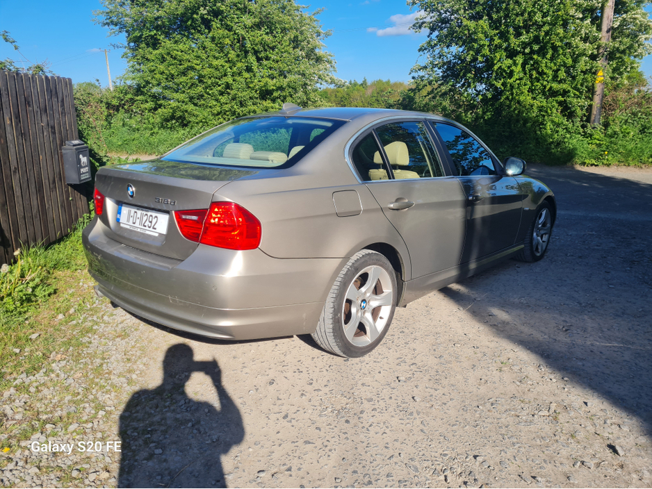 2011 BMW 3 Series 2.0L Diesel For Sale Images