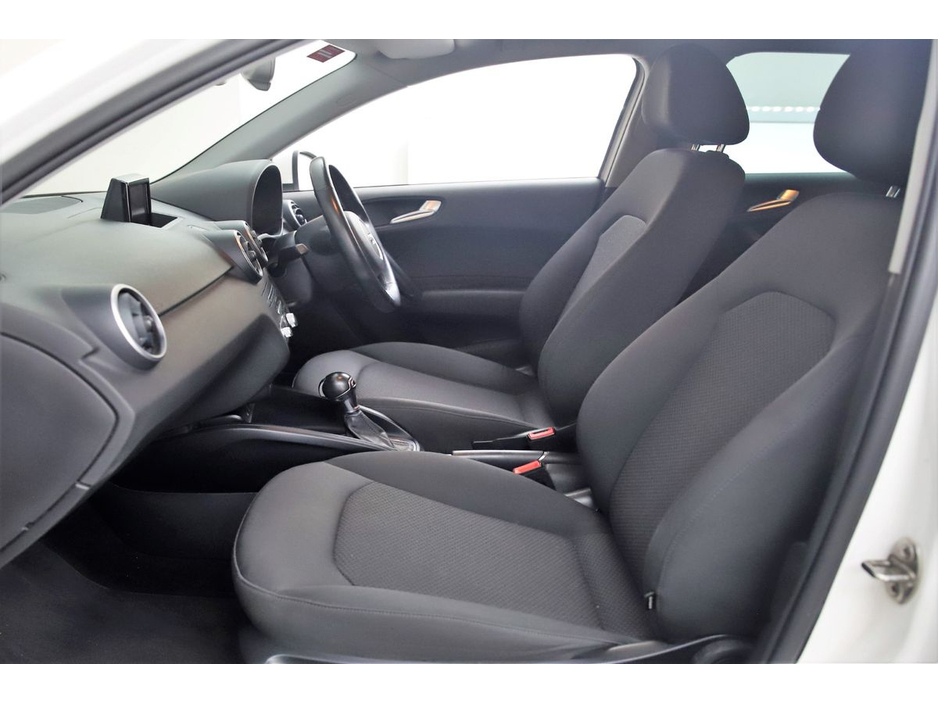 Audi A1 1.0 TFSI S-TRONIC SPORTBACK 5DR *PARK SENSORS* — thumbnail 15
