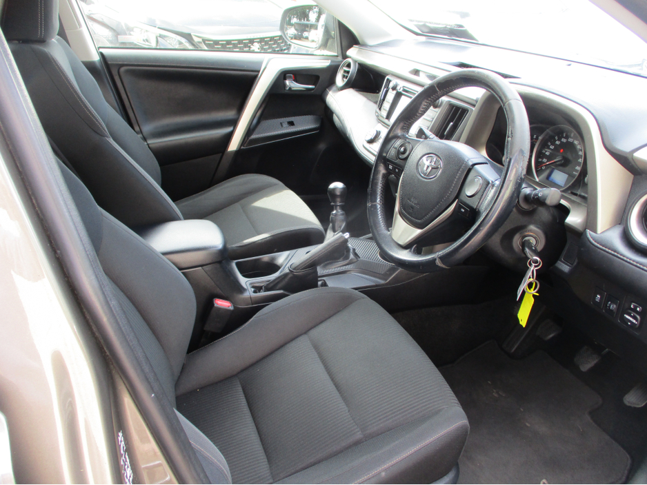 2014 Toyota Rav4 2L Diesel For Sale Images