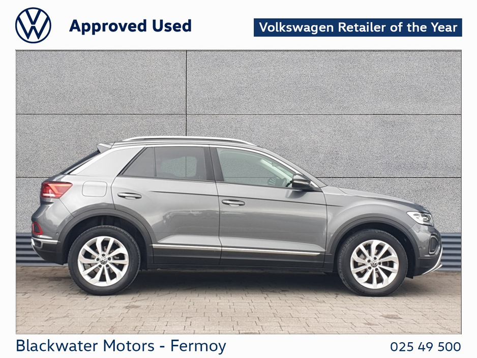 Volkswagen T-Roc 2.0TDI 116BHP STYLE WITH REAR VIEW CAMERA — thumbnail 11
