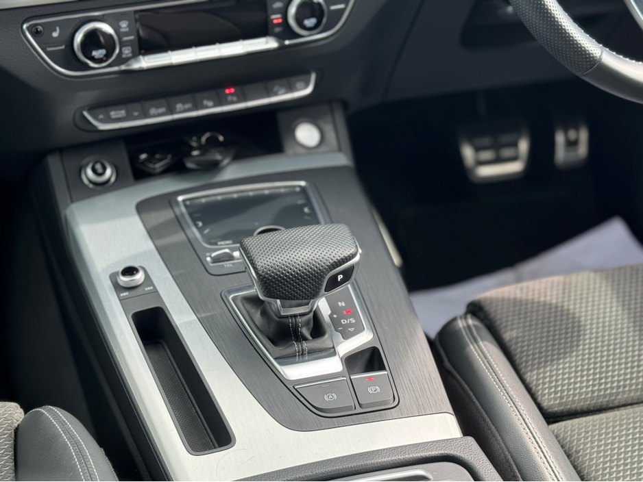 2020 Audi Q5 2.0L Diesel For Sale Images