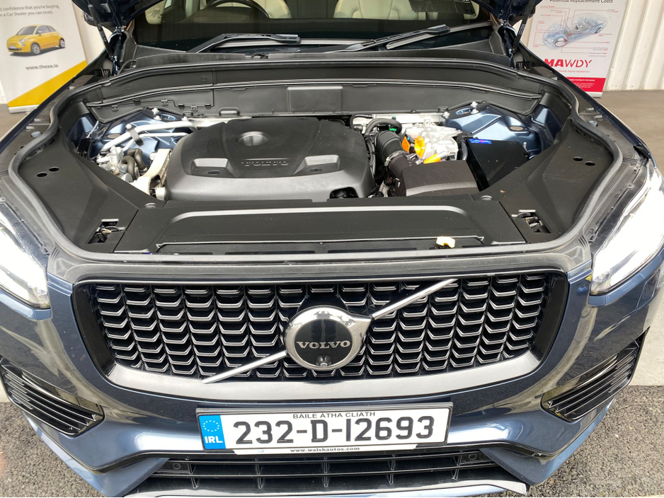 2023 Volvo XC90 2L Petrol Plug-in Hybrid For Sale Images