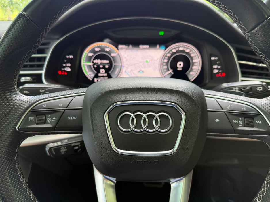 2021 Audi Q8 3L Petrol Plug-in Hybrid For Sale Images