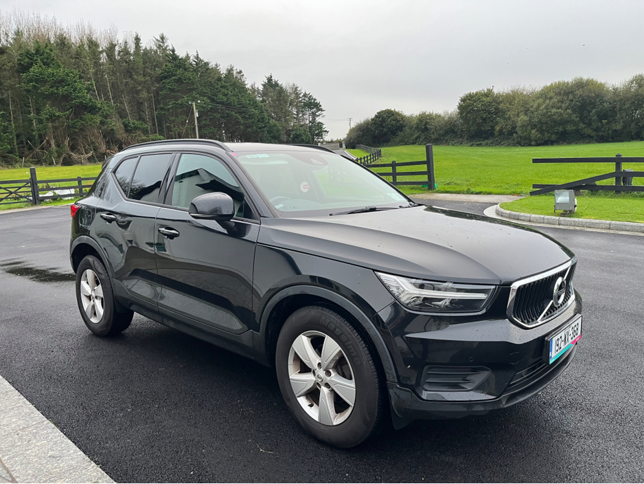 2019 Volvo XC40 For Sale Images