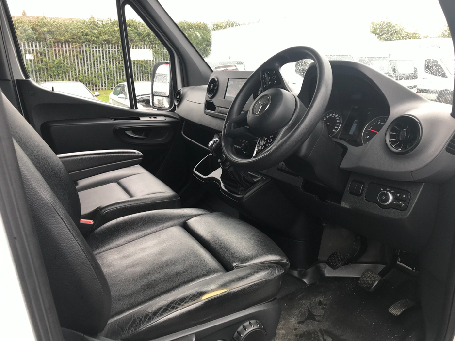 2020 Mercedes-Benz Sprinter 2.1L Diesel For Sale Images