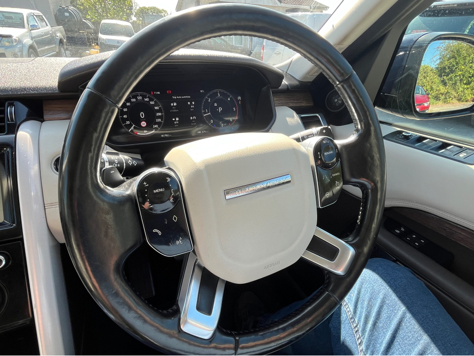 2019 Land Rover Discovery 2L Diesel For Sale Images