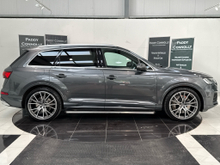 2021 Audi Q7 3L Petrol Plug-in Hybrid For Sale Images