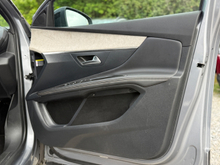 2021 Peugeot 5008 1.5L Diesel For Sale Images