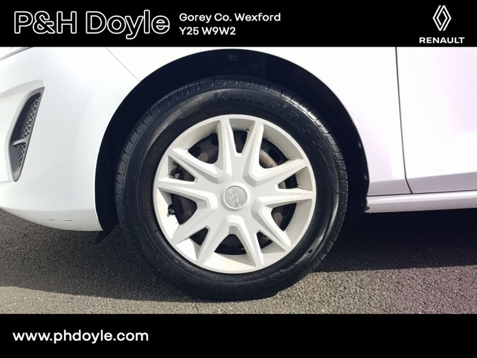 Ford Fiesta ZETEC — thumbnail 8