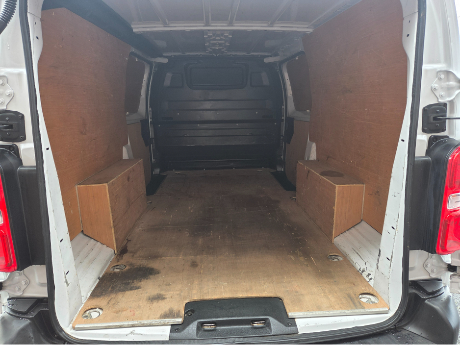 2022 Opel Vivaro 1.5L Diesel For Sale Images