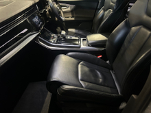 2020 Audi Q7 3L Petrol Plug-in Hybrid For Sale Images