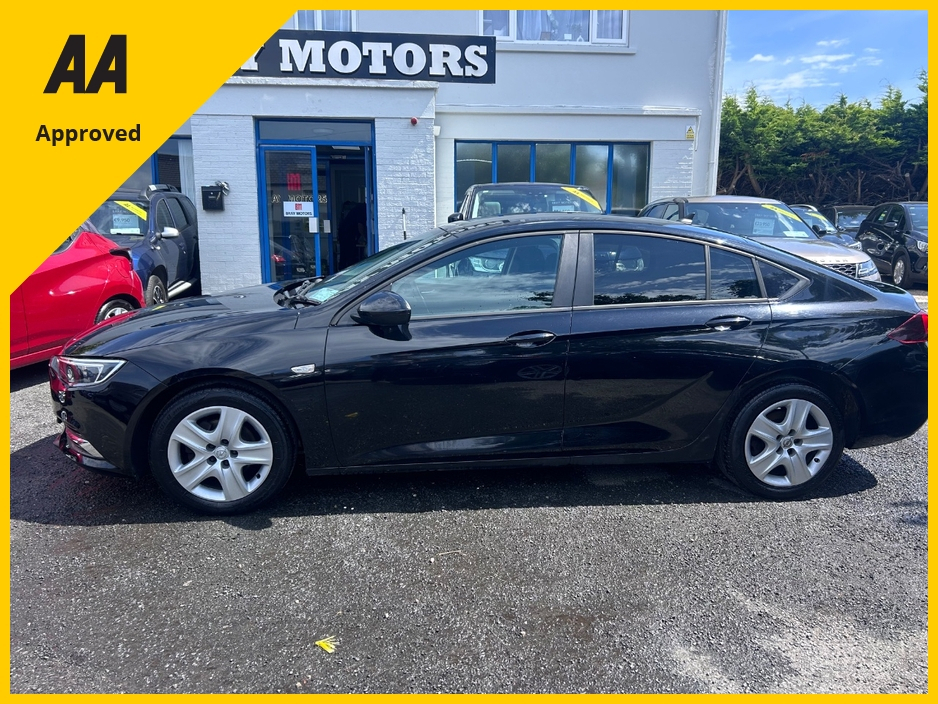 Opel Insignia 2018 OPEL INSIGNIA 1.6d TURBO SC NEW MODEL — thumbnail 3