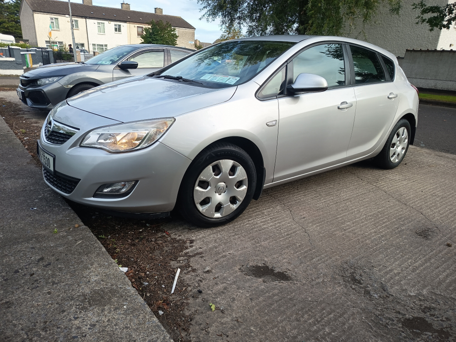 2011 Opel Astra