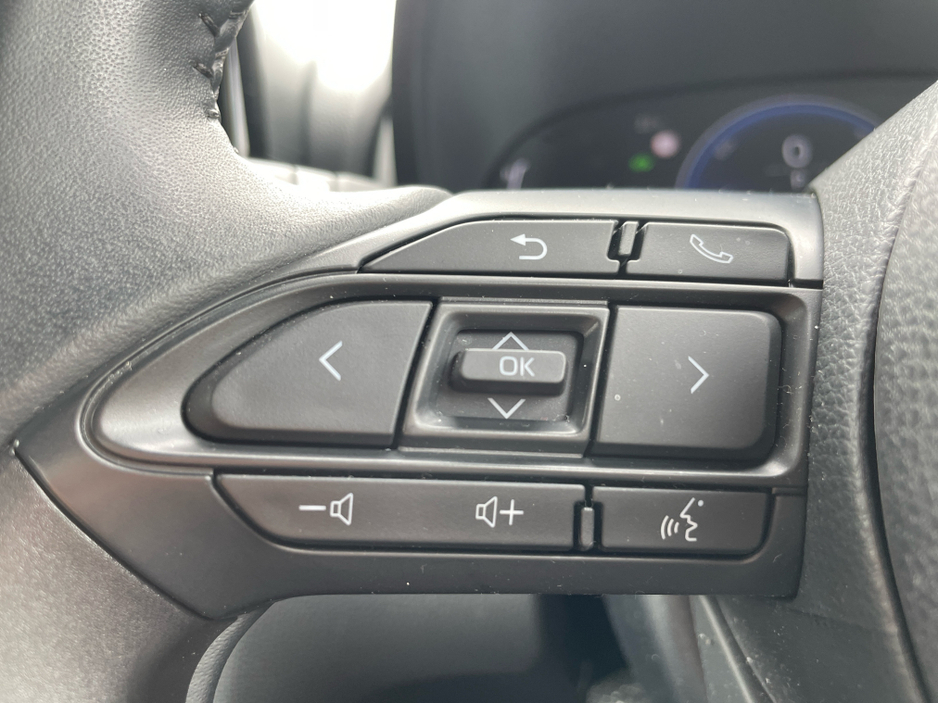 2024 Toyota Yaris Cross 1.5L Petrol Hybrid For Sale Images