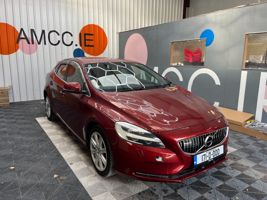 Used Volvo V40 2017 in Dublin