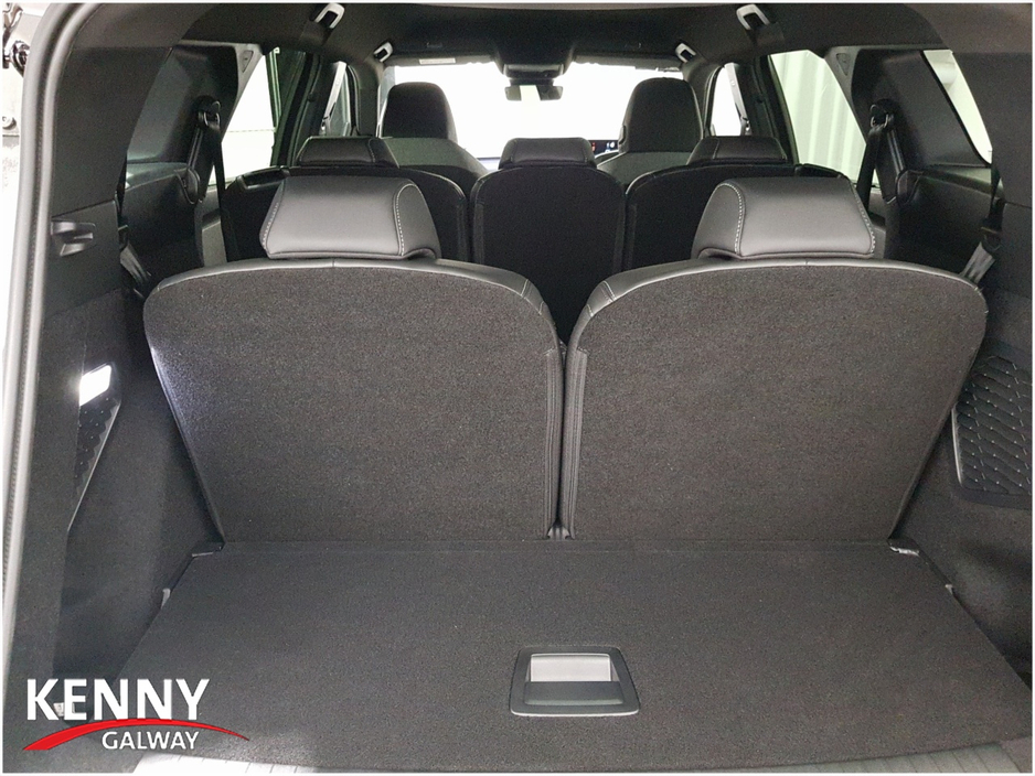 2025 Peugeot 5008 1.2L Petrol For Sale Images