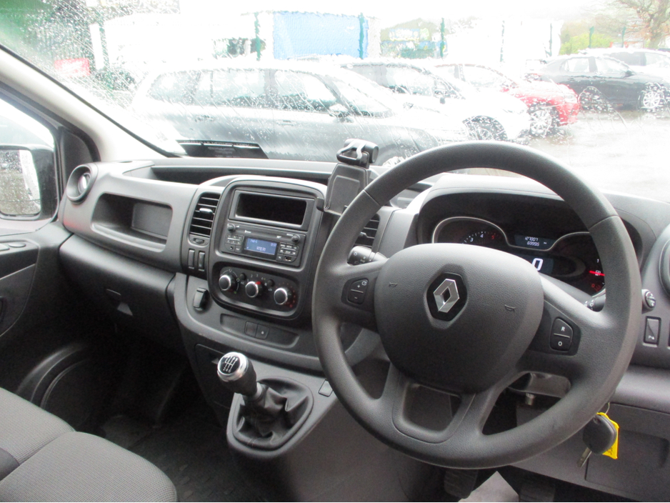 2021 Renault Trafic 2L Diesel For Sale Images