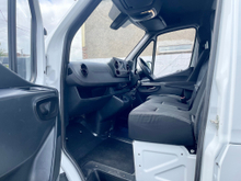 2022 Mercedes-Benz Sprinter 2L Diesel For Sale Images