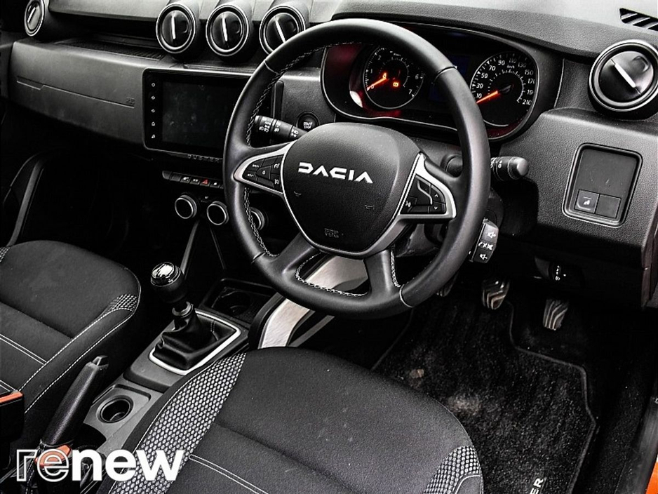 Dacia Duster Journey Blue dCi 115 DFull MY23.5 — thumbnail 6
