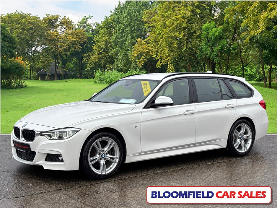 BMW 3 Series 320i MSPORT , AUTO // PRISTINE — thumbnail 3