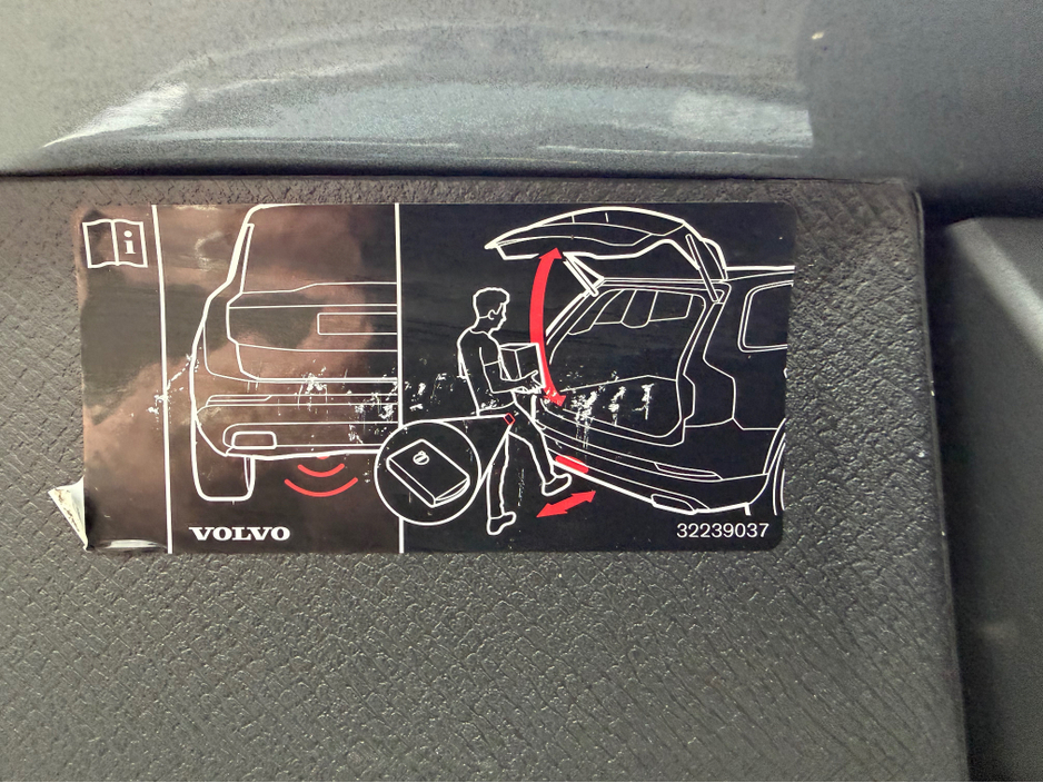 2020 Volvo XC90 2L Petrol Plug-in Hybrid For Sale Images