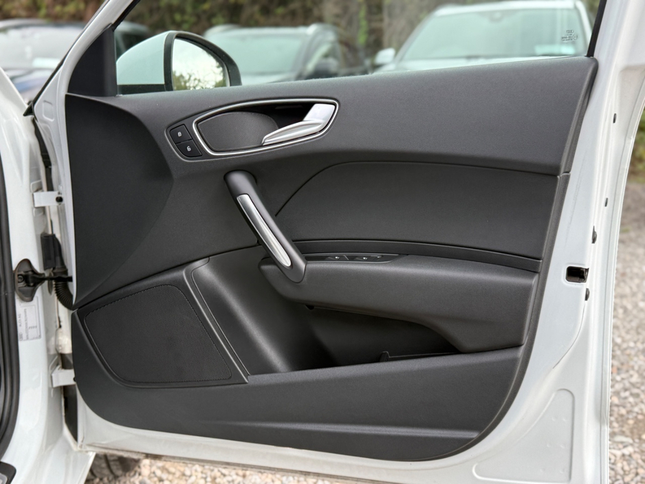 Audi A1 1.4 TFSI AUTO — thumbnail 16