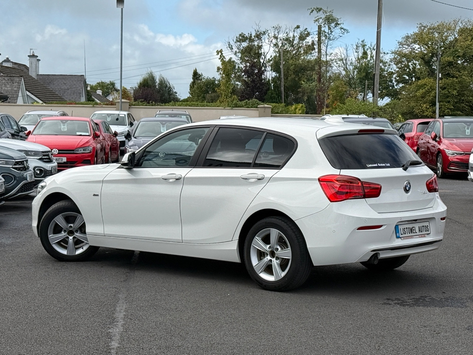 BMW 1 Series SPORT 150BHP 2.0 AUTOMATIC *REAR VIEW CAMERA, 16 " ALLOYS, PARKING SENSORS FRONT & REAR, CRUISE CONTROL, 3 STAGE HEATED SEATS, FACTORY FITTED PRIVACY GLASS, DUAL ZONE CLIMATE CONTROL, PUSH START/STOP* — thumbnail 2