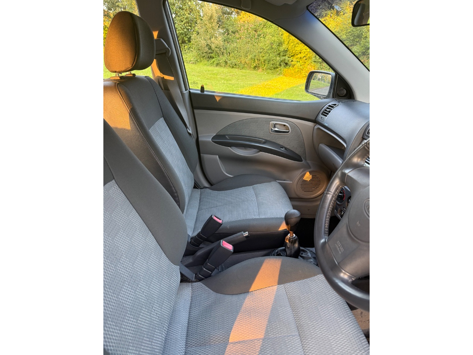 Kia Picanto 1.0 EX 5DR — thumbnail 6