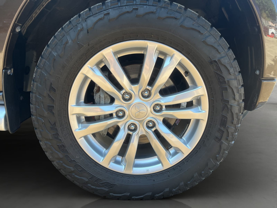 2021 Mitsubishi Pajero 3.2L Diesel For Sale Images