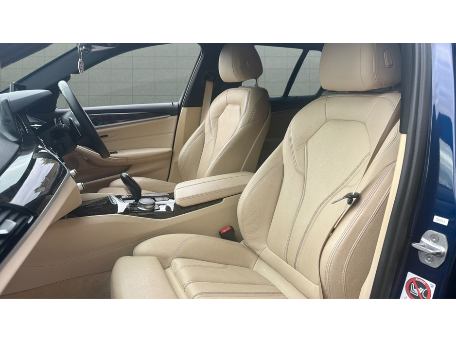 BMW 5 Series xDrive-523d G31 MSPORT PRO TOURING 71,000KMS - HUGE SPEC — thumbnail 23