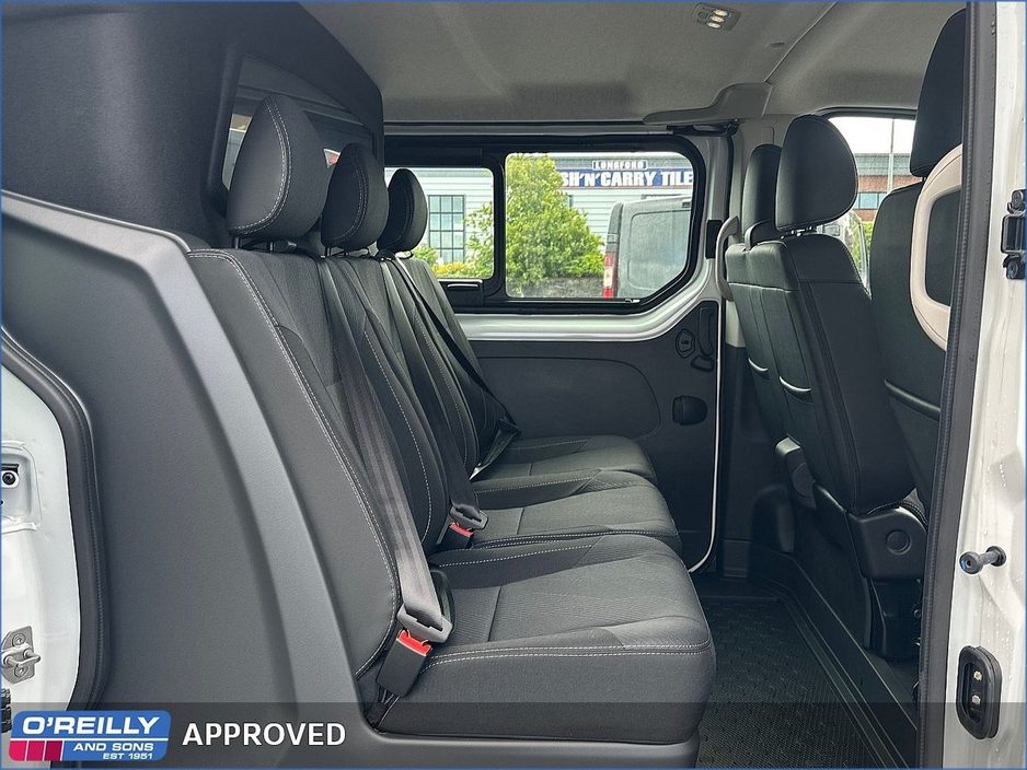 2025 Renault Trafic 2.0L Diesel For Sale Images