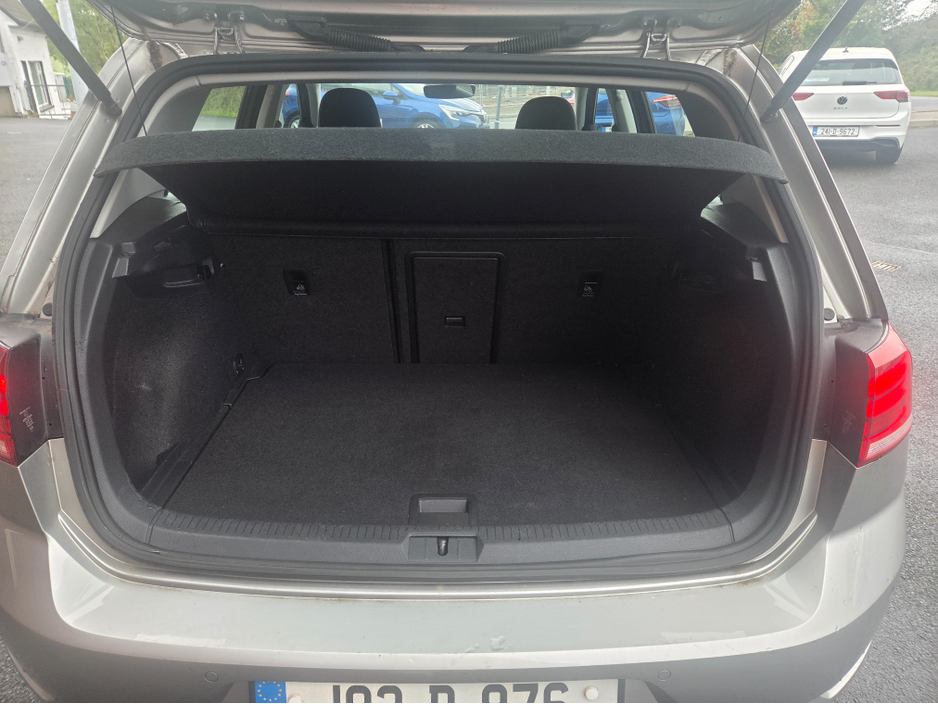 2019 Volkswagen Golf 1L Petrol For Sale Images
