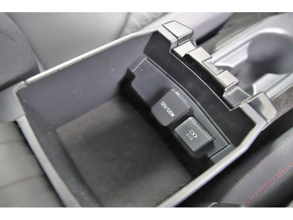 Toyota Corolla 1.8 Hybrid Sport Auto CarPlay Reverse Cam — thumbnail 23