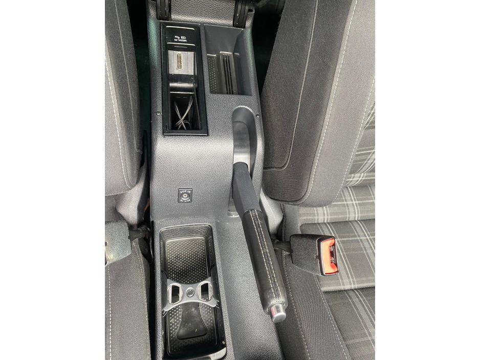 2010 Volkswagen Golf 2L Diesel For Sale Images