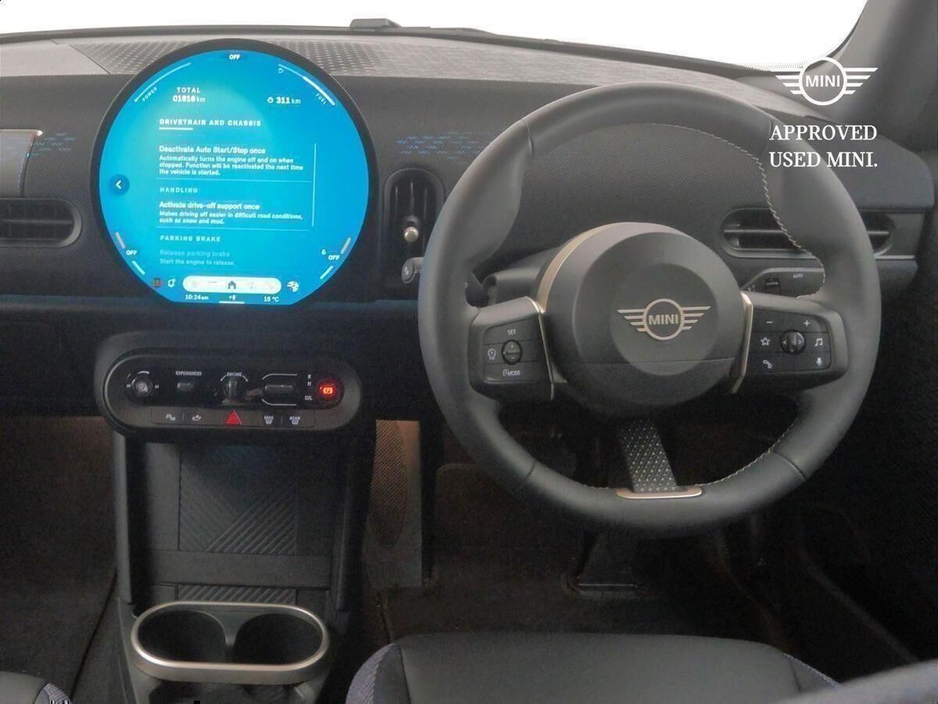 2025 MINI Hatch 2L Petrol For Sale Images