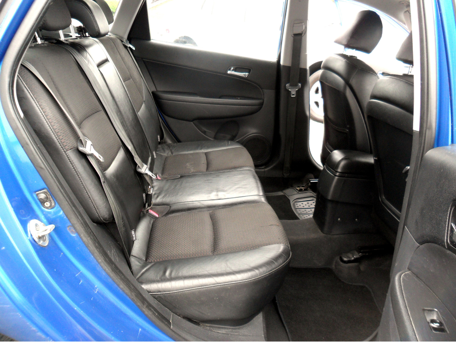 2010 Hyundai i30 1.6L Diesel For Sale Images