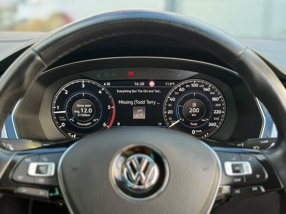 2020 Volkswagen Passat 2L Diesel For Sale Images