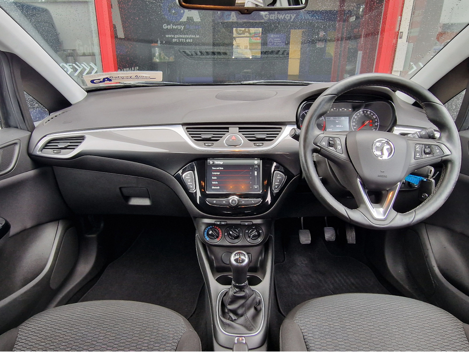 Opel Corsa 1.4 PETROL **CRUISE CONTROL, LOW MILAGE, HEATED SEATS** — thumbnail 28