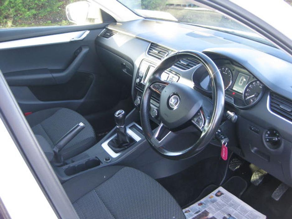 2017 Skoda Octavia 1.6L Diesel For Sale Images